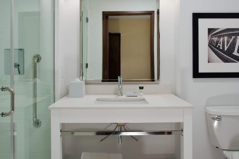 The Crossroads Hotel - Newburgh - Newburgh - Bathroom