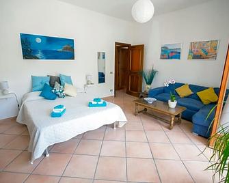 Mia guesthouse - Cefalù - Bedroom