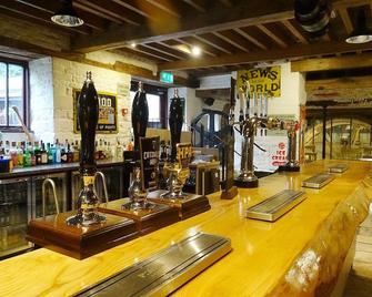 (105) Beautiful Stable Cottage in Landmark Grade II Listed Georgian House - - Stroud - Bar