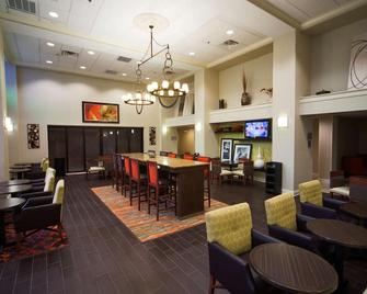 Hampton Inn & Suites Valdosta/Conference Center - Valdosta - Restaurante