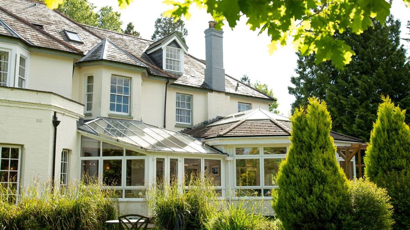 Woodlands Lodge Hotel