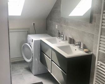 Le Reve Sale - Arzon - Bad