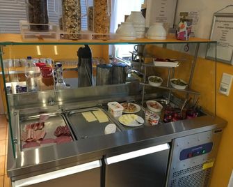 i-Motel - Obertshausen - Buffet