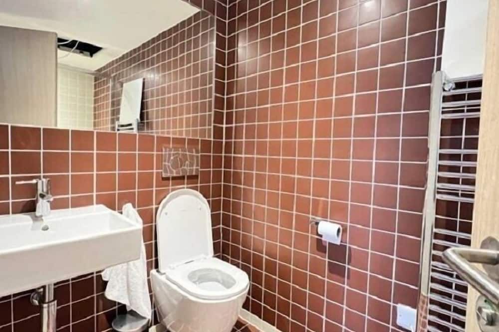 Merrion Square Studios - Dublin - Bad