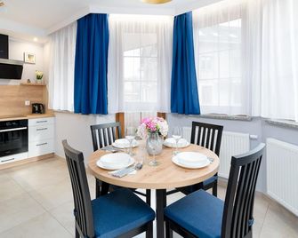 Apartamenty Sun & Snow Nad Łomnicą - Karpacz - Comedor