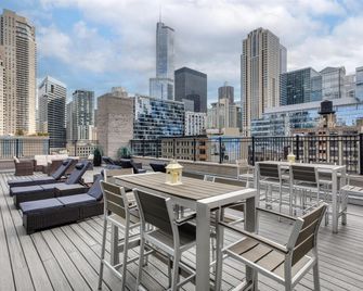 Best Western River North Hotel - Chicago - Balcony