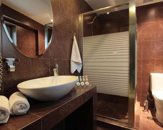 Athens Lotus Hotel - Athens - Bathroom