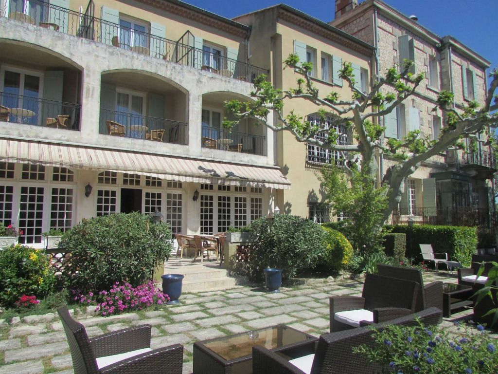 Le Castelet des Alpilles - סן-רמי דה-פרובאנס - בניין