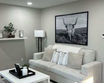 Townside Blue House - St James - Sala de estar
