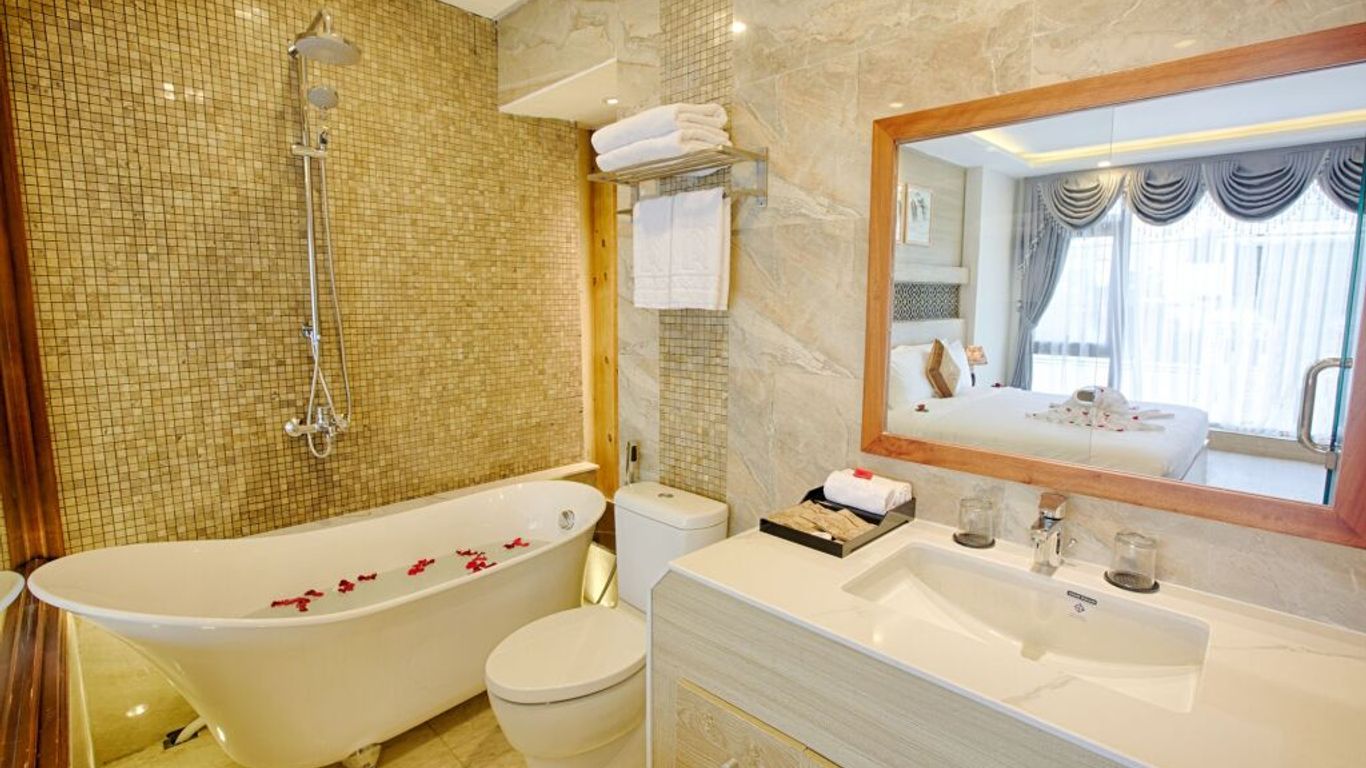Alyssa Da Nang Hotel
