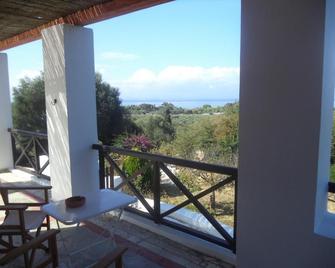 Ilis Villas - Kyllini - Balkón