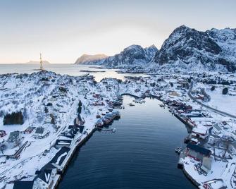 The Tide - Hotel - Sørvågen