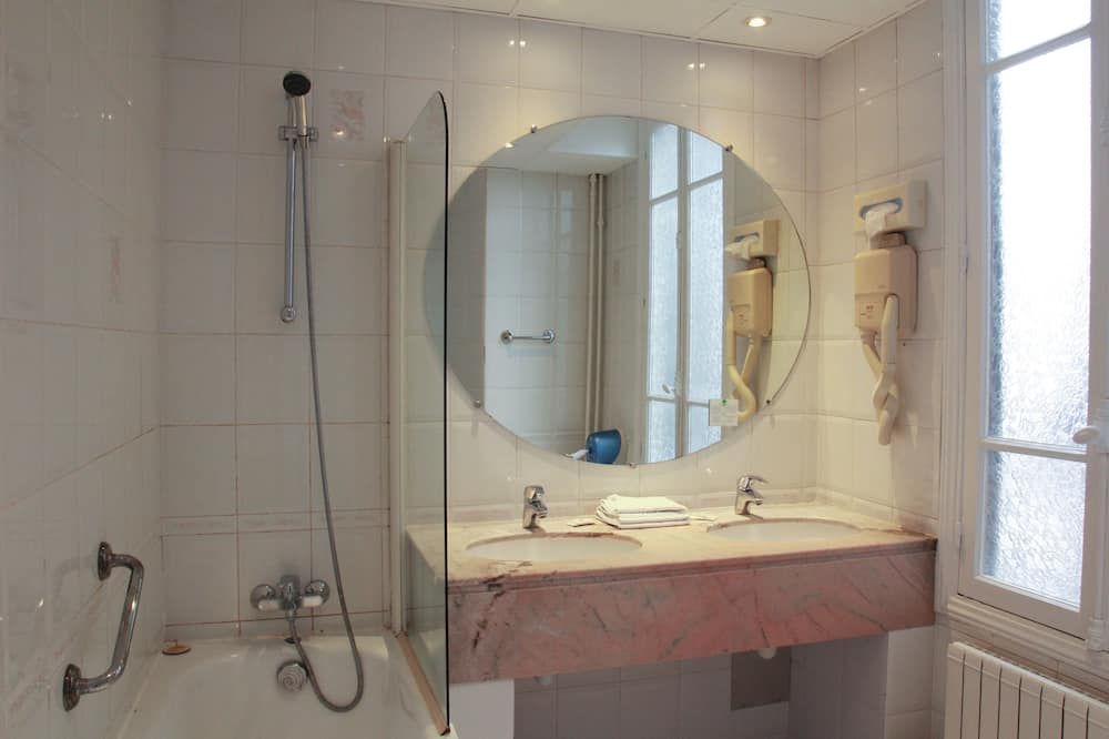 Hôtel De La Cathédrale - Reims - Bathroom