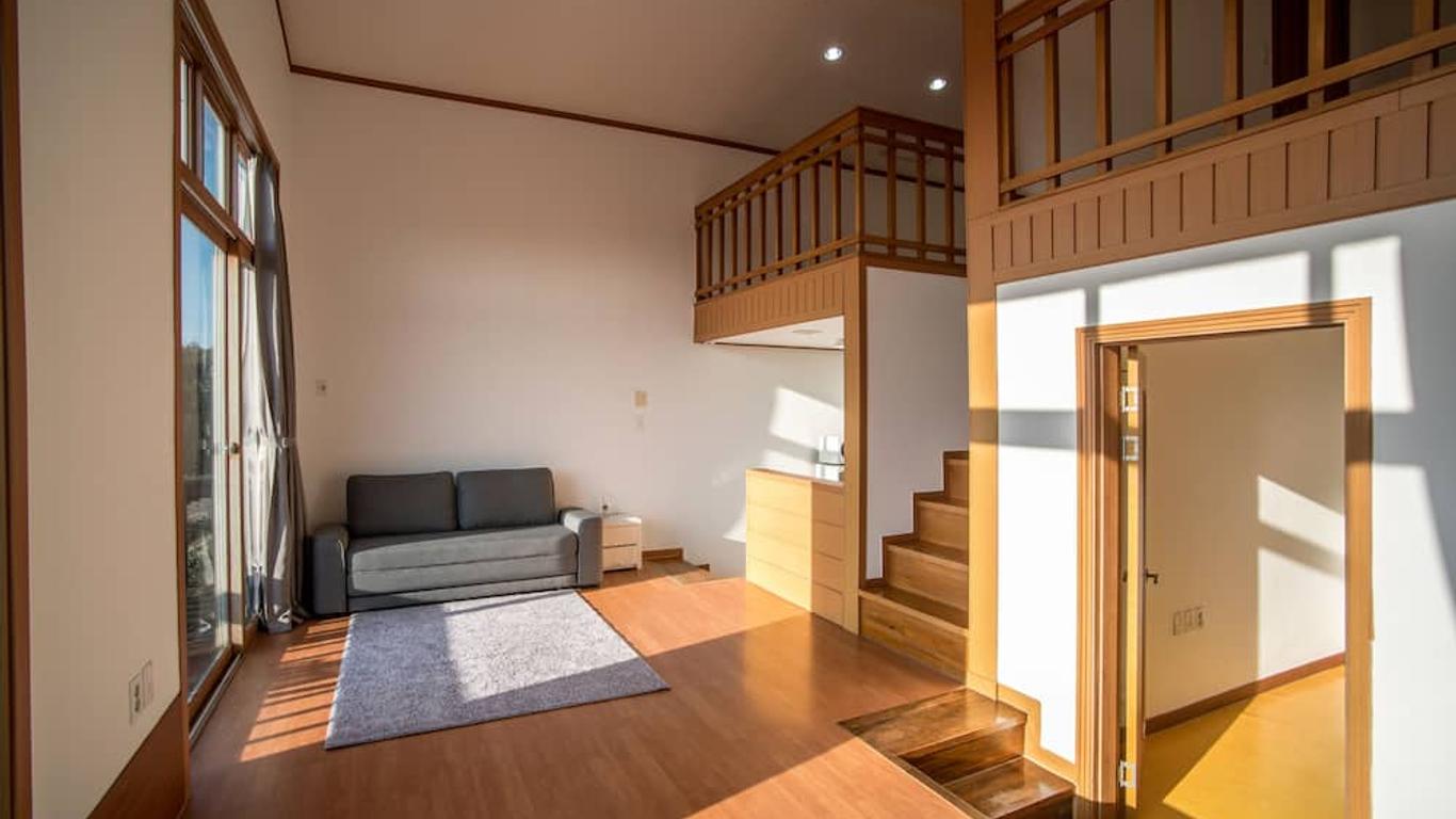 Jeju Nolmung Pension