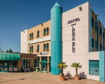 Hotel Luna Blu - Cento - Budova