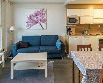 Holiday Home Hiihtäjäntie 1 as 3 by Interhome - Ylläsjärvi - Olohuone
