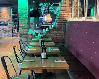 B&B HOTEL Warrington - Warrington - Ravintola