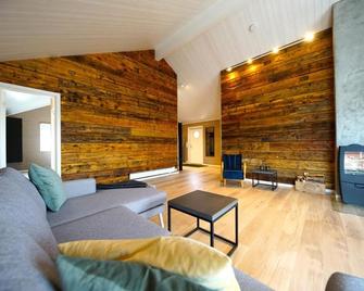 Hattvika Lodge - Ballstad - Sala de estar