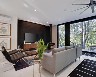 Camp Double Oak in Greentown - Greentown - Living room