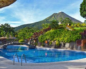 Hotel Los Lagos Spa & Resort - La Fortuna - Bể bơi