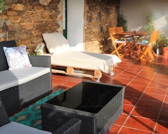 C M Casa de Mares Alojamento Local - São Pedro do Corval - Pátio