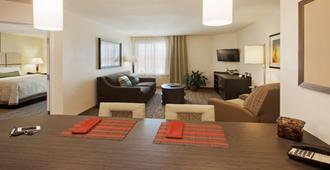 Candlewood Suites Erie, An IHG Hotel - ארי