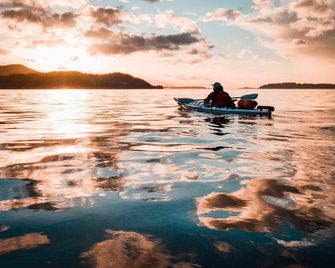 Beach Gardens Resort And Marina - Powell River