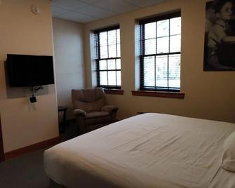 Buffalo Ridge Resort and Spa - Canby - Bedroom