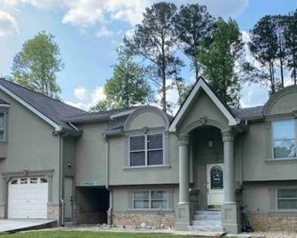 Adorable one bedroom home in Dacula - Dacula - Edificio