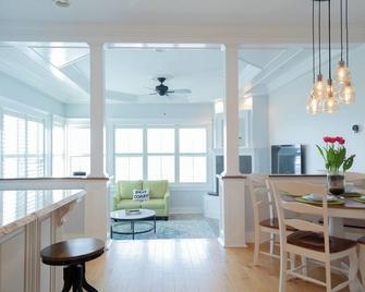 Sheepscot Harbour Village Resort - Edgecomb - Dining room
