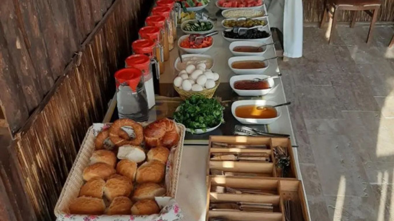 سيفين روك كيف هوتل