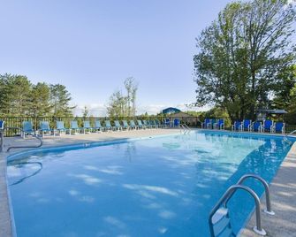 Jellystone Park of Western New York - North Java - Piscina