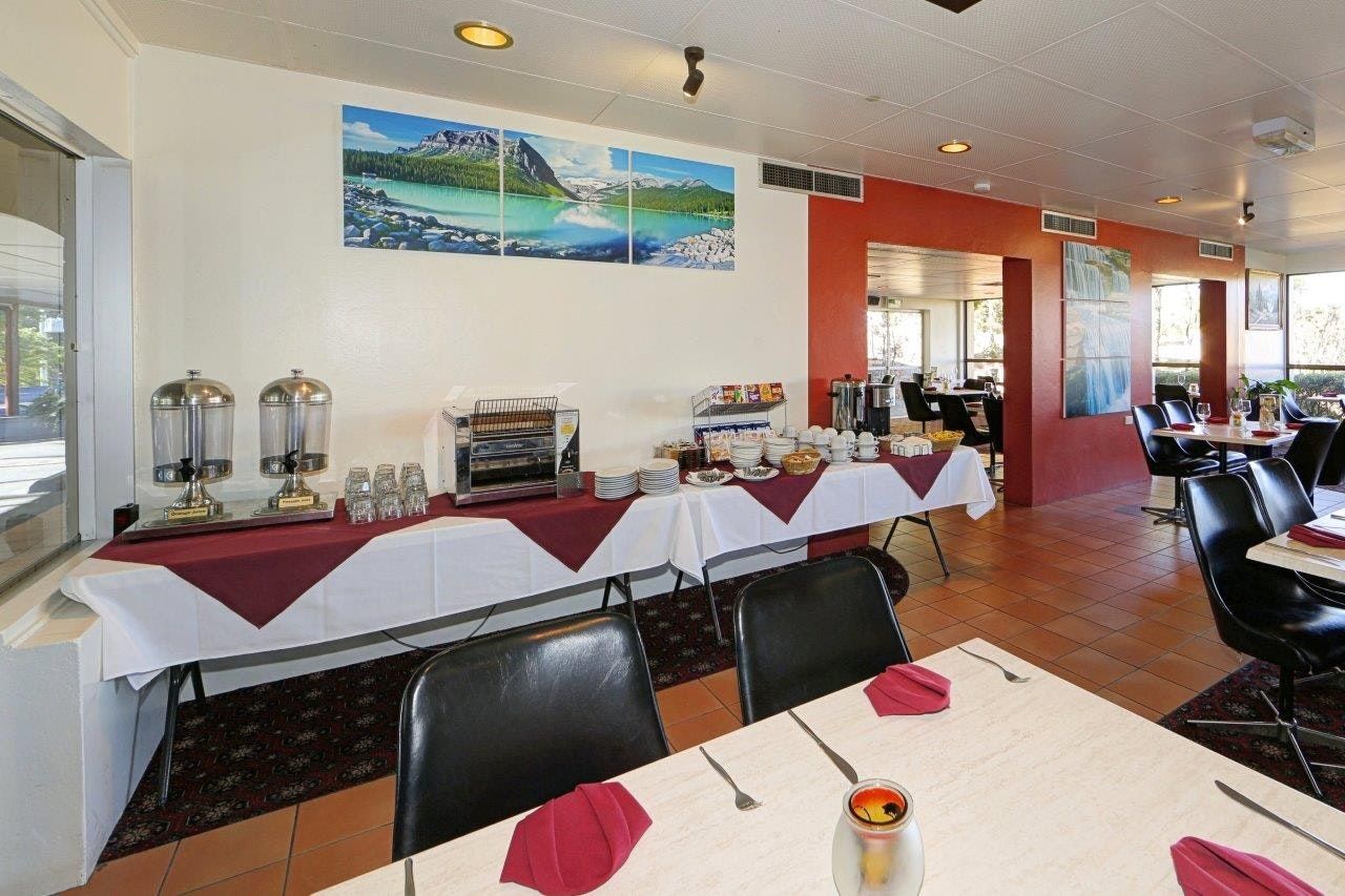 Bert Hinkler Motor Inn - בונדברג - מסעדה