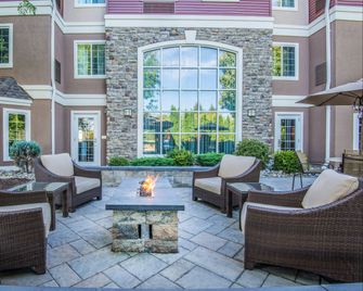 Staybridge Suites Allentown West By IHG - Allentown - Patio