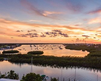 Skipjack Resort & Marina - Marathon - Uima-allas