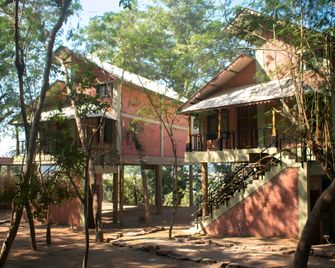 Ken River Lodge - Panna - Building