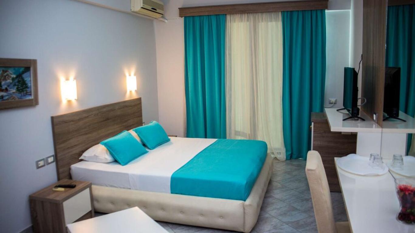 Hotel Oasis