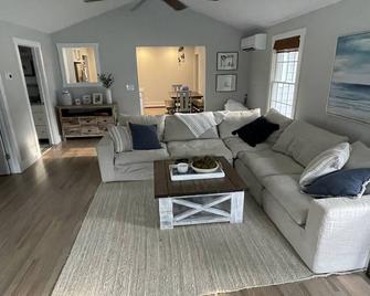 Family Vacation Retreat - Point Pleasant - Sala de estar