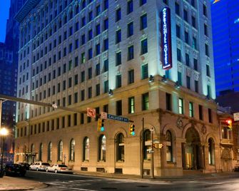 SpringHill Suites by Marriott Baltimore Downtown/Inner Harbor - Baltimore - Building
