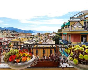 Piazza Mazzini 33, 2 bedroom, 2bathroom, in the center of Santa Margherita Ligure - Santa Margherita Ligure - Balcony