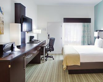 Holiday Inn Express Monticello By IHG - Monticello - Bedroom