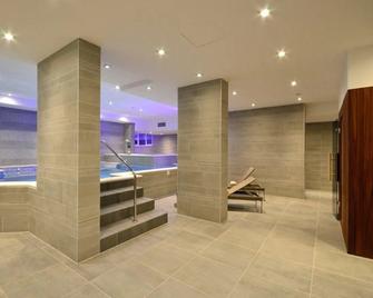 Aparthotel Miramare - Makarska
