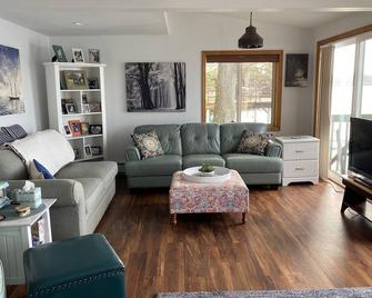 Canadarago Lakefront Home in Richfield Springs, NY - Richfield Springs - Living room