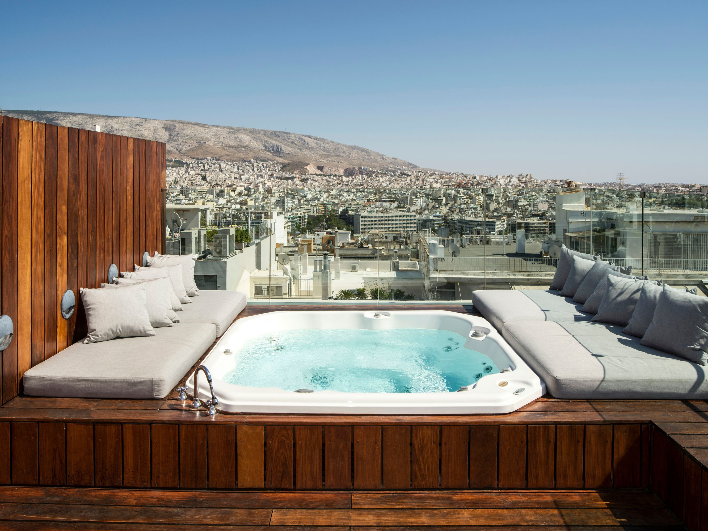 Periscope - Atenas - Piscina