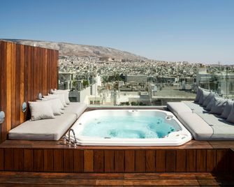 Periscope Hotel -