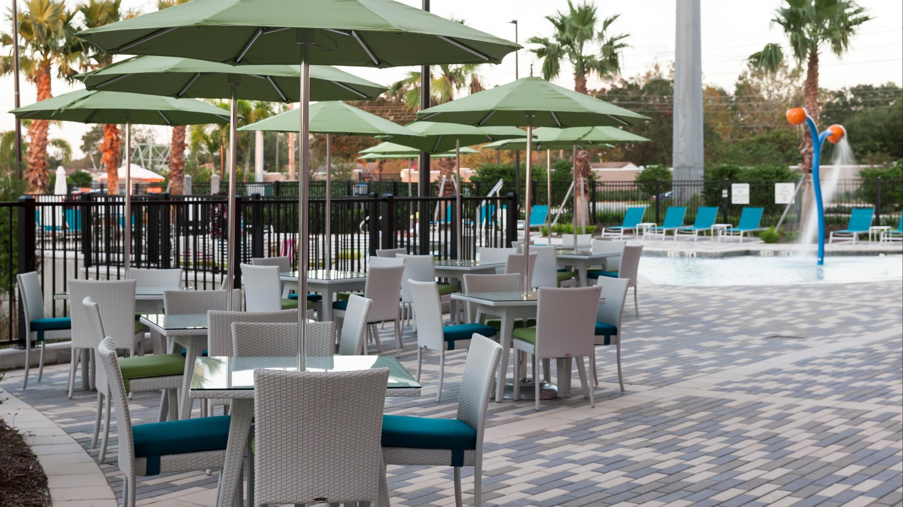 Patio view of Holiday Inn Express & Suites Orlando At Seaworld