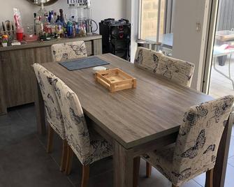Harrisdale Cozy Townhouse - Armadale - Dining room
