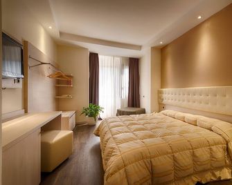 Hotel Norden Palace - Aosta - Schlafzimmer