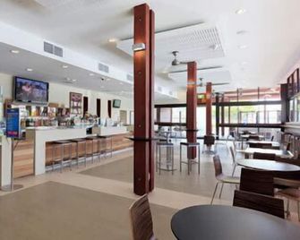 Park Avenue Hotel Motel - Rockhampton - Bar