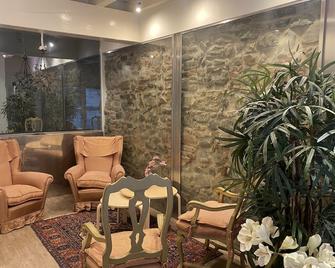 Piccolo Borgo Antico - Brescia - Recepción